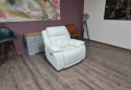Бял кожен фотьойл La-z-boy с електрически релаксиращ механизъм, снимка 2