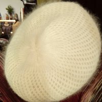 Дамски,ръчно плетени, зимни шапки от вълна,ангора,мохер,мерино, снимка 11 - Шапки - 27564081