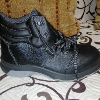 Работни обувки - чисто нови. , снимка 1 - Други - 39471986