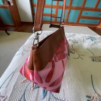 MAGNoL,маркова чанта с естествена кожа като детайли,прекрасен цвят, снимка 6 - Чанти - 41100312