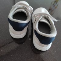 Детски затворени обувки , снимка 3 - Детски обувки - 34206964