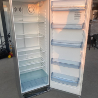 Хладилник AEG - Охладител 180 см - С диспенсър за газирана вода, снимка 6 - Хладилници - 36239340