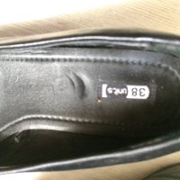 Ежедневни черни,кожени обувки №38., снимка 4 - Дамски ежедневни обувки - 34710810