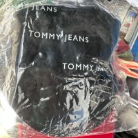 Шапки Tommy Jeans, снимка 3 - Шапки - 41850443