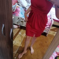 Уникална червена рокля , снимка 1 - Рокли - 40274381