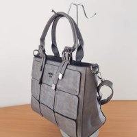 Луксозна чанта Guess/сива код SG55G, снимка 3 - Чанти - 32111938