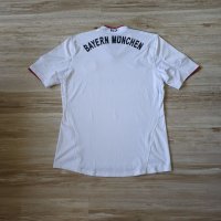 Оригинална мъжка тениска Adidas Climacool x F.C. Bayern Munchen / Season 10-12 (Away), снимка 3 - Тениски - 41262108
