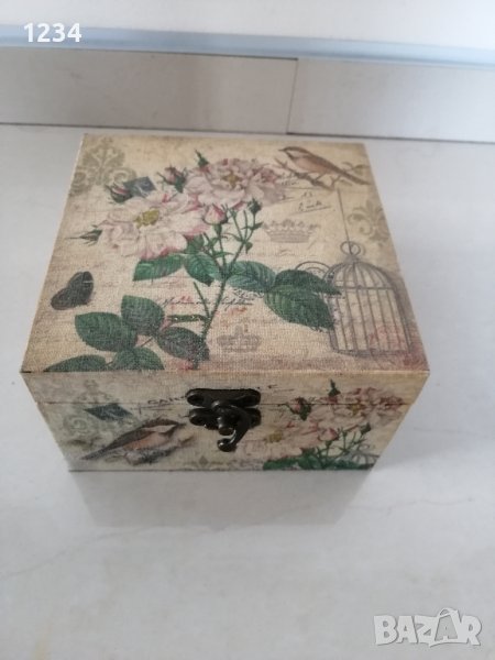Дървена кутия 14 х 14 h 8.5 см. , снимка 1