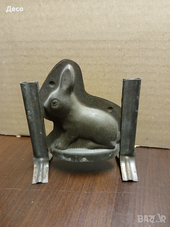 Прекрасна стара форма за шоколадови зайчета., снимка 1