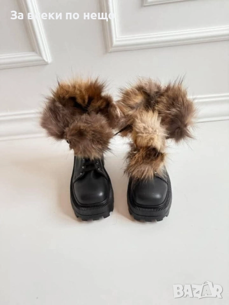 Дамски Черни Зимни Боти С Естествен Пух Код S36, снимка 1
