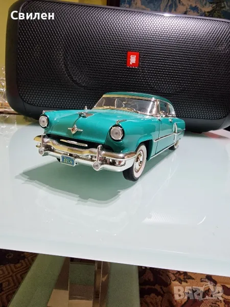 Lincoln Capri 1952 (1:18), снимка 1