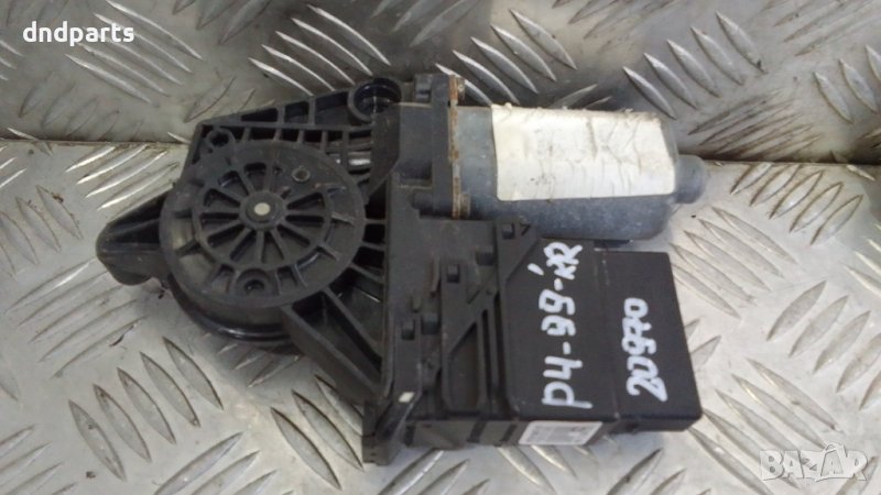Моторче стъклоповдигач VW Passat B5 1999г.(задно дясно), снимка 1