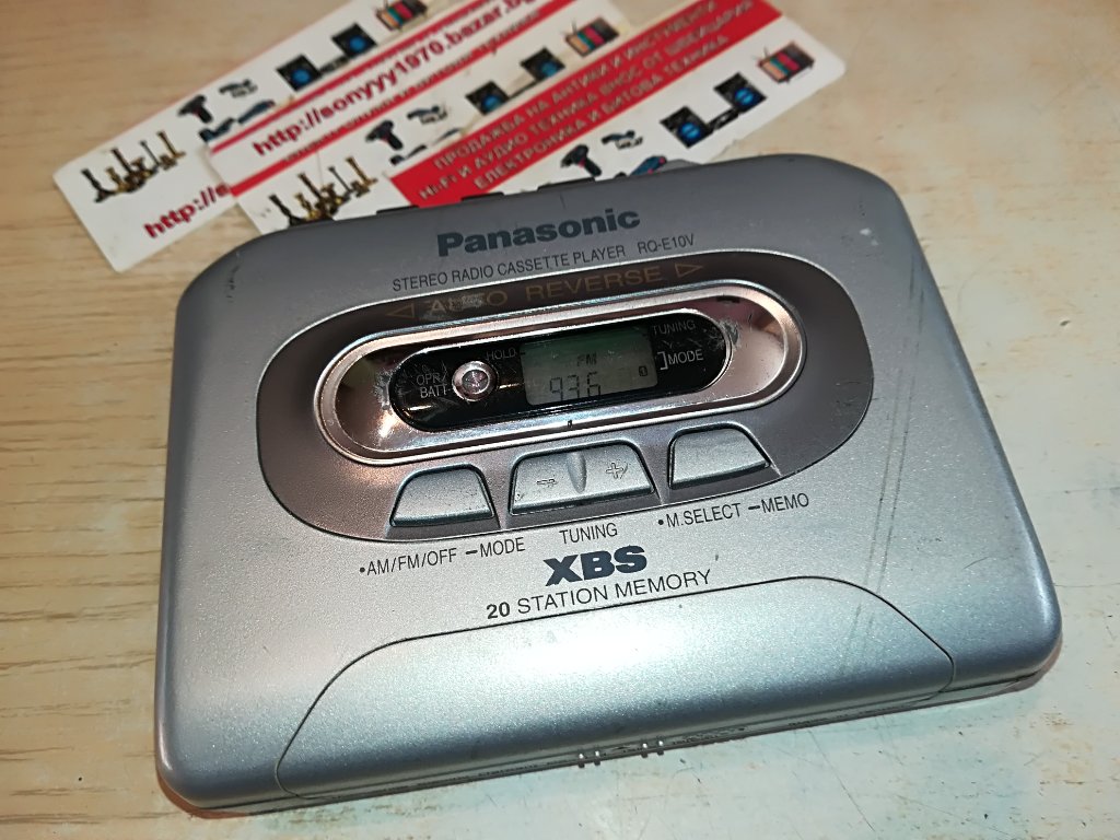 PANASONIC RQ-E10V SILVER Walkman Stéréo Radio Cassette Player New EUR