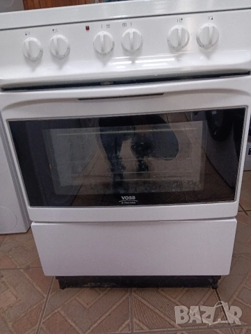 Свободно стояща печка с керамичен плот Voss с две години гаранция!, снимка 4 - Печки, фурни - 53867951