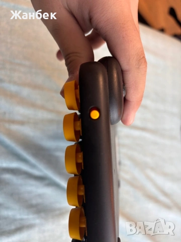 Продавам клавиатура Logitech pop keys жълто черна, снимка 4 - Клавиатури и мишки - 53536783