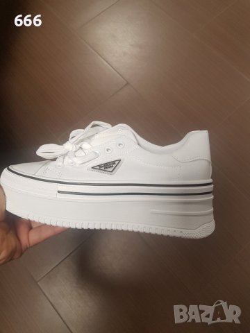 Обувки, снимка 2 - Дамски ежедневни обувки - 41504136