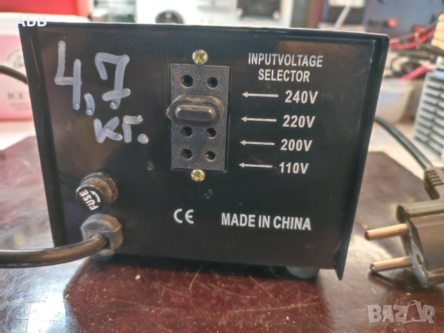 Продава се преобразувател (трансформатор) на напрежение от 220В на 110В и обратно, снимка 4 - Друга електроника - 53117908