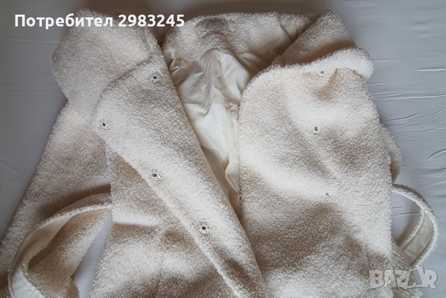 Дамско бяло палто с качулка , снимка 3 - Палта, манта - 52341062