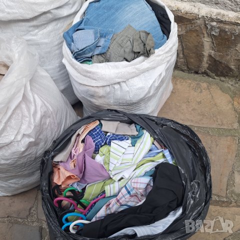 9 чувала за 40 лв./Дамски и Мъжки дрехи-смес /от магазин втора употреба/, снимка 2 - Други - 42199390