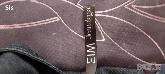 Дамска денимова рокля - Guess, снимка 8 - Рокли - 52119164