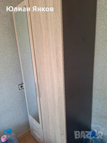 Продавам двукрилен гардероб и легло/приста/ 120/200 с повдигащ механизъм