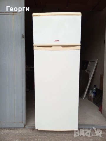 ХЛАДИЛНИК С ФРИЗЕР  "BEZZ"