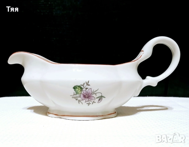 Порцеланова сосиера с Теменужки 