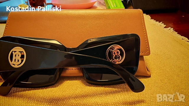 Слънчеви очила Burberry 100% оригинал, снимка 2 - Слънчеви и диоптрични очила - 53580776