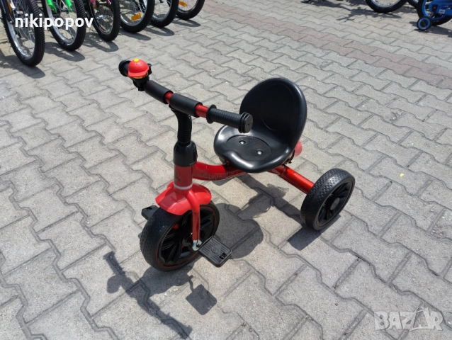 BYOX Триколка Cavalier Lux червен, снимка 2 - Детски велосипеди, триколки и коли - 53564533