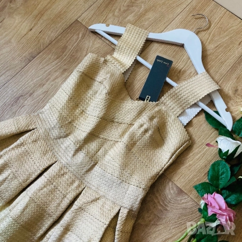 Разпродажба спешно! Нова златна златиста ластична бандажна рокля , снимка 2 - Рокли - 52840938