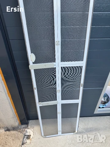 Оригинален комарник Remis за Кемпер HYMER (За входната врата) цена 350.00 лева, снимка 17 - Къмпинг мебели - 51198625