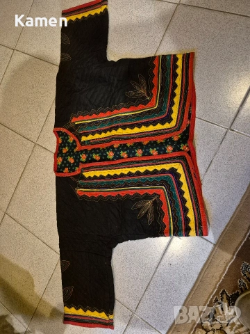 Автентична женска аба, снимка 2 - Антикварни и старинни предмети - 53327960