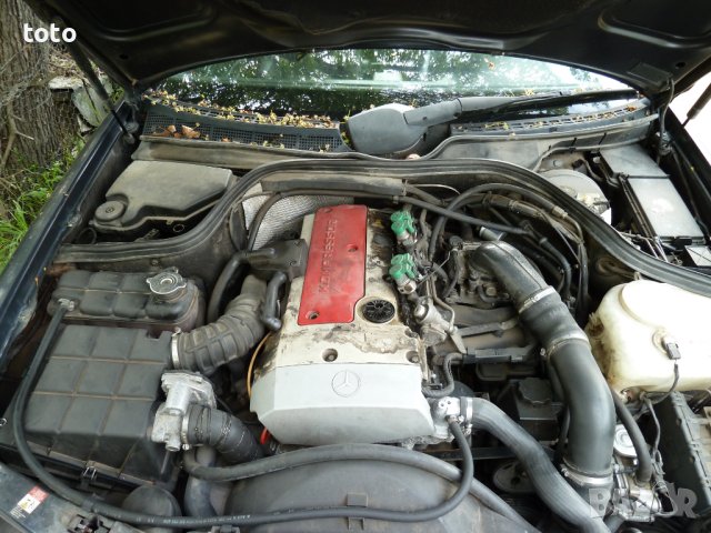 Mercedes-Benz CLK 200 2.0 kompresor, снимка 4 - Автомобили и джипове - 40685351