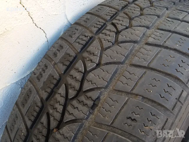 зимни гуми 205/60/16, снимка 5 - Гуми и джанти - 47441627
