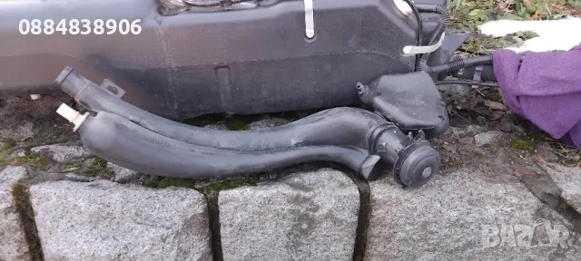 Резервоар бензин Citroen Xsara Picasso 1.8 16VFuel Tank Pipe 9631274580,9631274680,9631334580 227887, снимка 2 - Части - 47761456
