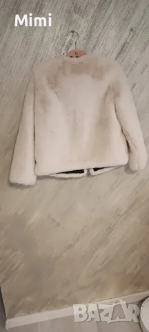 палто M/L екрю, снимка 2 - Палта, манта - 48067431