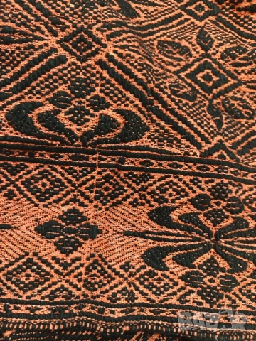 Продавам две жакардови постелки за легло /диван, снимка 4 - Покривки за легло - 51453430