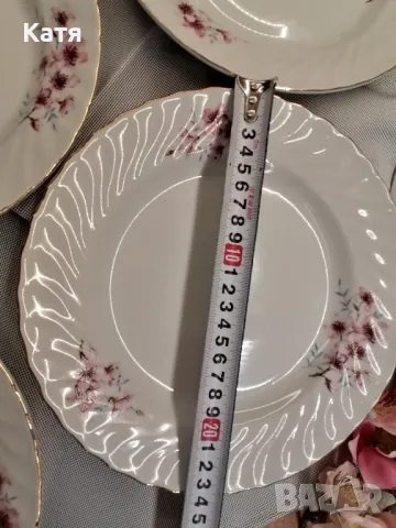 Ретро сервиз порцеланови чинии Китка Нови Пазар, снимка 5 - Чинии - 50338508