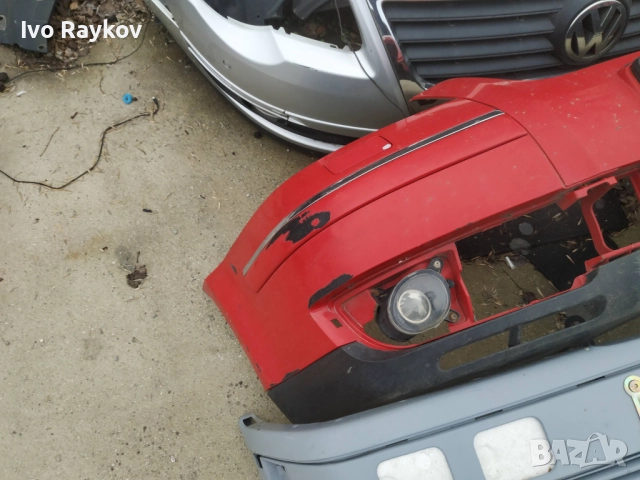 Предна броня за Passat 5.5, снимка 6 - Части - 52922702