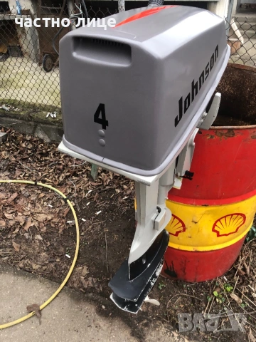 Извънбордов двигател Johnson , снимка 2 - Воден транспорт - 50954382