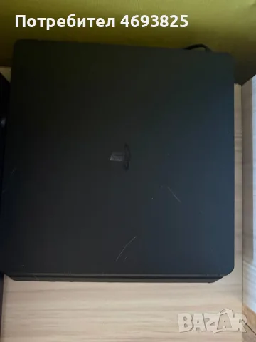 Продавам плейстейшън 4 slim