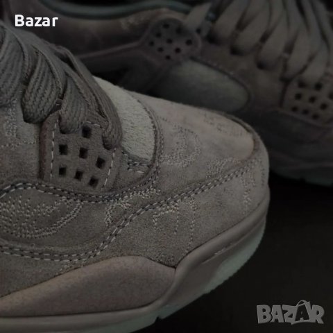 Nike Air Jordan 4 Retro KAWS Нови оригинални обувки Кецове Размер 42 Номер маратонки sneakers сиви, снимка 4 - Кецове - 38752115