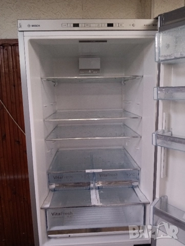 XXL комбиниран иноксов хладилник с фризер Бош Bosch A+++ 2 години гаранция!, снимка 3 - Хладилници - 51993706