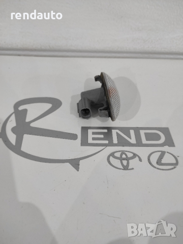 Мигач за калник Toyota Auris 2006-2012 81730-02080, снимка 2 - Части - 44554419