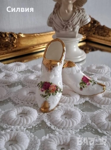 Декоративна обувка *Royal Albert Old Country Roses* 🌹 , снимка 2 - Декорация за дома - 52769127