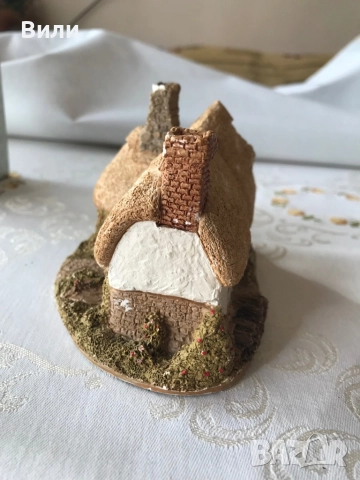 Liliput lane английска къщичка 12/10 см, снимка 3 - Колекции - 52509673