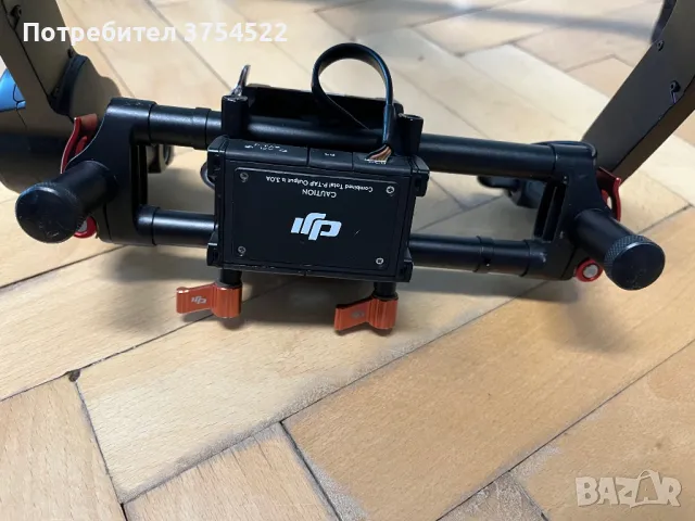 DJI Ronin-M - стабилизатор и държач за камери (черен), снимка 11 - Чанти, стативи, аксесоари - 47409922