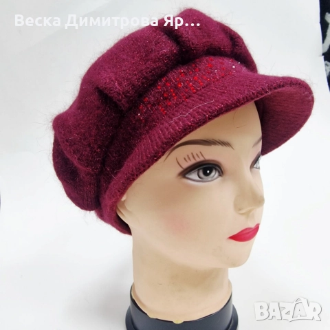 Дамска зимна плетена шапка , снимка 5 - Шапки - 52665322