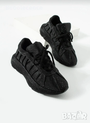 Нови дамски маратонки 