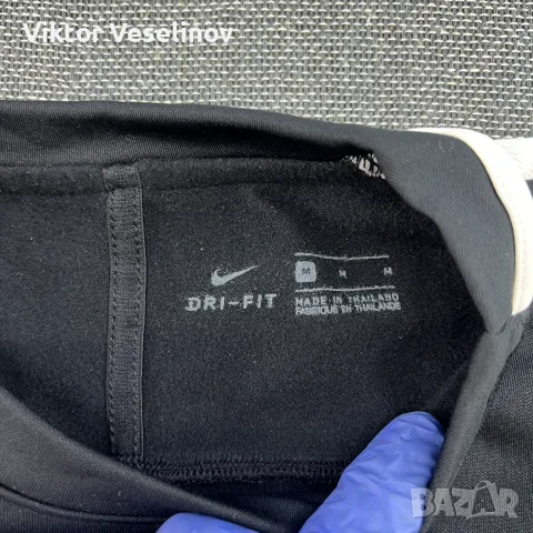НОВА Nike Мъжка Термо Горница Размер M Черна Swoosh Спортна, снимка 4 - Спортни дрехи, екипи - 55902953